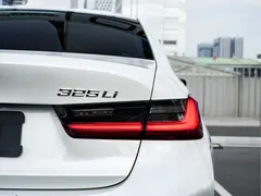2023 BMW 3 Series 325Li M Sport Package, белый — фото 5