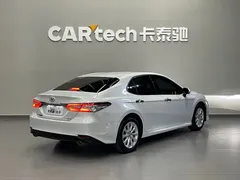 2019 Toyota Camry 2.0G Luxury, белый — фото 4