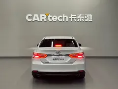 2019 Toyota Camry 2.0G Luxury, белый — фото 5