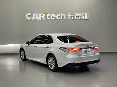 2019 Toyota Camry 2.0G Luxury, белый — фото 6