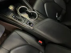 2019 Toyota Camry 2.0G Luxury, белый — фото 11