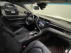 2019 Toyota Camry 2.0G Luxury, белый — фото 27