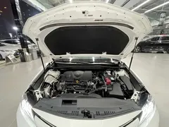 2019 Toyota Camry 2.0G Luxury, белый — фото 29