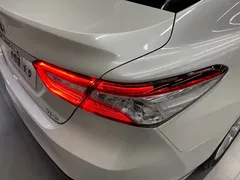 2019 Toyota Camry 2.0G Luxury, белый — фото 33