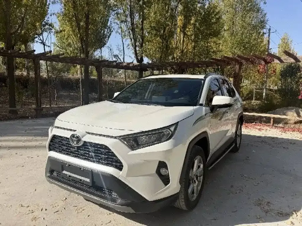 2022 Toyota RAV4 2.0L CVT 2WD Fashion