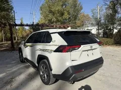 2022 Toyota RAV4 2.0L CVT 2WD Fashion, белый — фото 6