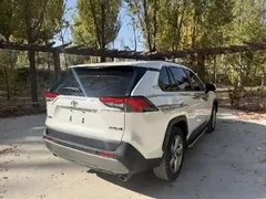 2022 Toyota RAV4 2.0L CVT 2WD Fashion, белый — фото 7