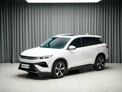 2025 BYD Song Pro 2nd Gen DM-i PHEV 115km Excellence, белый — фото 1