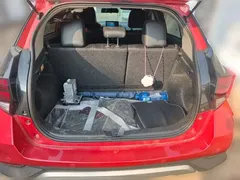2022 Toyota Yaris L Zhixuan X 1.5L CVT Luxury Plus — фото 20