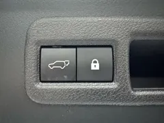 2020 Lexus NX 200 2WD, белый — фото 17