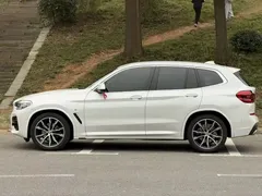 2021 BMW X3 Leading M Sport Package, белый — фото 2