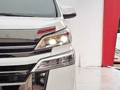 2023 Toyota Vellfire Crown Hybrid 2.5L HV Premium, белый — фото 10