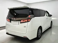 2023 Toyota Vellfire Crown Hybrid 2.5L HV Premium, белый — фото 16