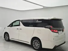 2023 Toyota Vellfire Crown Hybrid 2.5L HV Premium, белый — фото 18