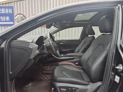 2019 Toyota Avalon Hybrid 2.5L Luxury, чёрный — фото 8