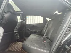 2019 Toyota Avalon Hybrid 2.5L Luxury, чёрный — фото 14