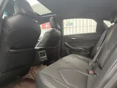 2019 Toyota Avalon Hybrid 2.5L Luxury, чёрный — фото 15
