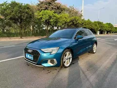 2022 Audi A3 Sportback 35 TFSI Fashion, синий — фото 1