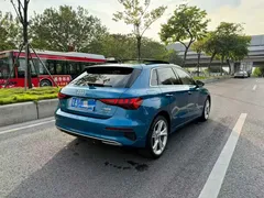 2022 Audi A3 Sportback 35 TFSI Fashion, синий — фото 3