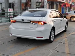 2021 Toyota Corolla Hybrid 1.8L E-CVT Pioneer, белый — фото 5