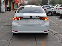 2021 Toyota Corolla Hybrid 1.8L E-CVT Pioneer, белый — фото 6
