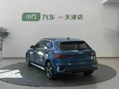 2021 Audi A3 Sportback 35 TFSI Luxury Sport, синий — фото 3