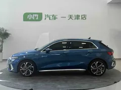 2021 Audi A3 Sportback 35 TFSI Luxury Sport, синий — фото 5