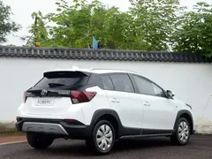 2022 Toyota Yaris L Zhixuan X 1.5L CVT Leading Plus, белый — фото 8
