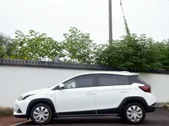 2022 Toyota Yaris L Zhixuan X 1.5L CVT Leading Plus, белый — фото 10