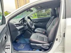 2022 Toyota Yaris L Zhixuan X 1.5L CVT Leading Plus, белый — фото 13