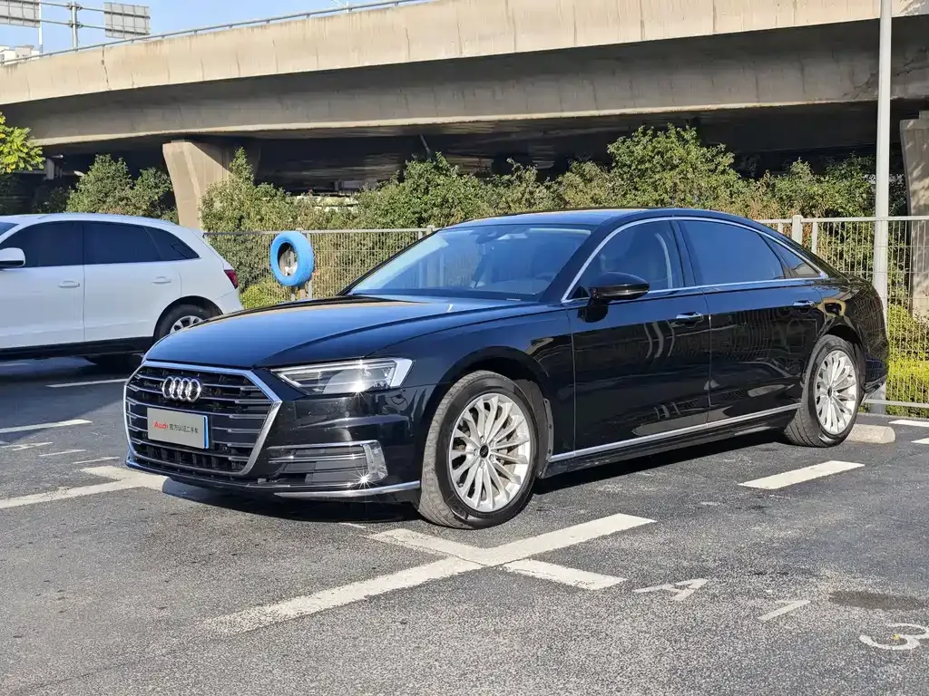 2022 Audi A8L 50 TFSI quattro Comfort Collector's Edition