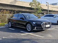 2022 Audi A8L 50 TFSI quattro Comfort Collector's Edition, чёрный — фото 3