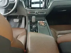 2022 Volvo S60 B4 Luxury, белый — фото 14