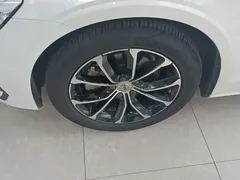 2022 Volvo S60 B4 Luxury, белый — фото 23