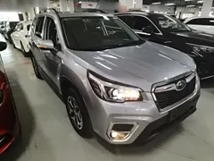 2021 Subaru Forester 2.0i Luxury — фото 4