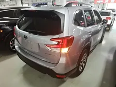 2021 Subaru Forester 2.0i Luxury — фото 7