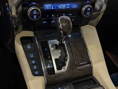 2020 Toyota Alphard 2.5L Hybrid Premium, чёрный — фото 17