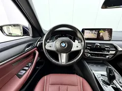 2022 BMW 5 Series 530Li Leading M Sport Package, чёрный — фото 7