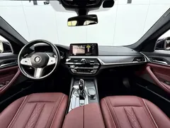 2022 BMW 5 Series 530Li Leading M Sport Package, чёрный — фото 12
