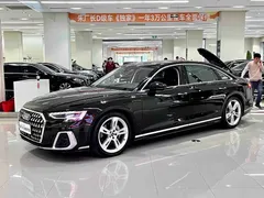 2023 Audi A8L 50 TFSI quattro Select, чёрный — фото 1