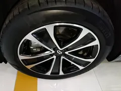 2026 Aito M7 EREV Pro+ 4WD 6-seat, синий — фото 23