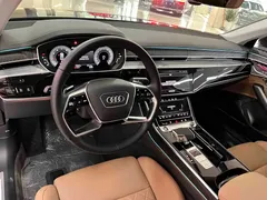 2021 Audi A8L 50 TFSI quattro Comfort, чёрный — фото 5
