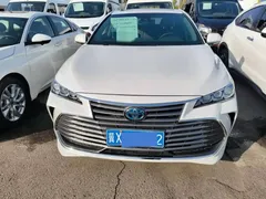 2019 Toyota Avalon Hybrid 2.5L Luxury, белый — фото 2