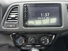 2022 Honda Vezel 1.5L CVT Pioneer, белый — фото 16