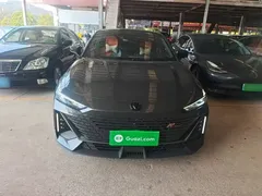 2022 Changan UNI-V 1.5T Premium — фото 3