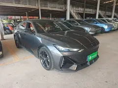 2022 Changan UNI-V 1.5T Premium — фото 4