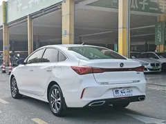 2022 Changan Eado PLUS 1.4T GDI DCT Premium, белый — фото 5