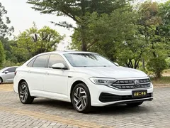 2023 Volkswagen Sagitar 300TSI DSG, белый — фото 3