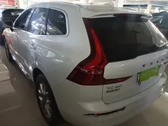 2021 Volvo XC60 4WD Luxury, белый — фото 5