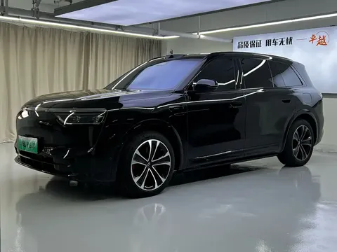 2025 Aito M8 EREV Max+ 53.4kWh 6-seat 192-line LiDAR